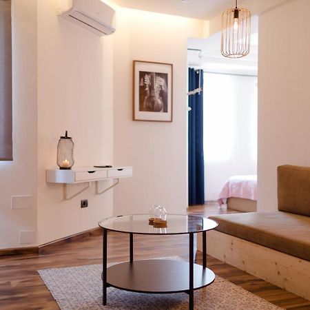 7Seven Hotel คอร์เชอ ภายนอก รูปภาพ