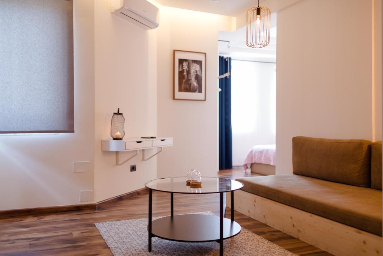 7Seven Hotel คอร์เชอ ภายนอก รูปภาพ