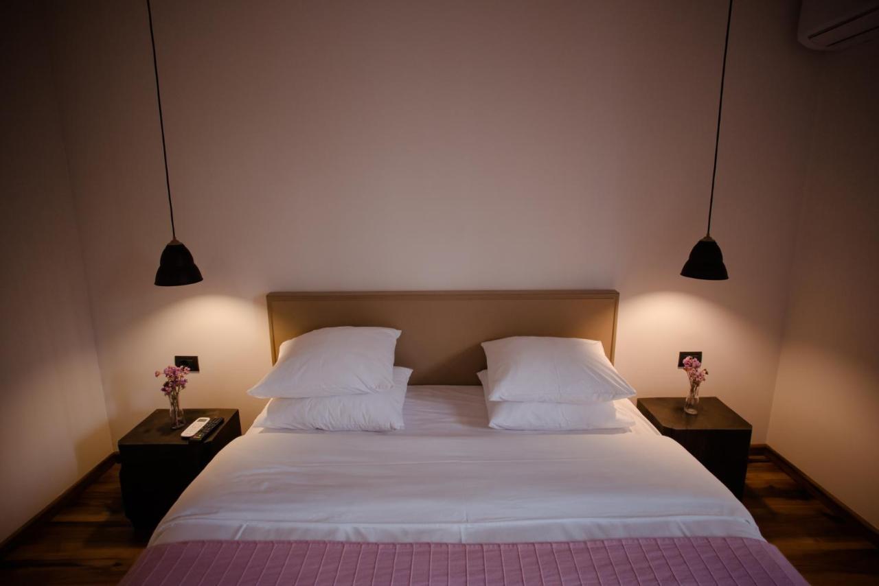7Seven Hotel คอร์เชอ ภายนอก รูปภาพ